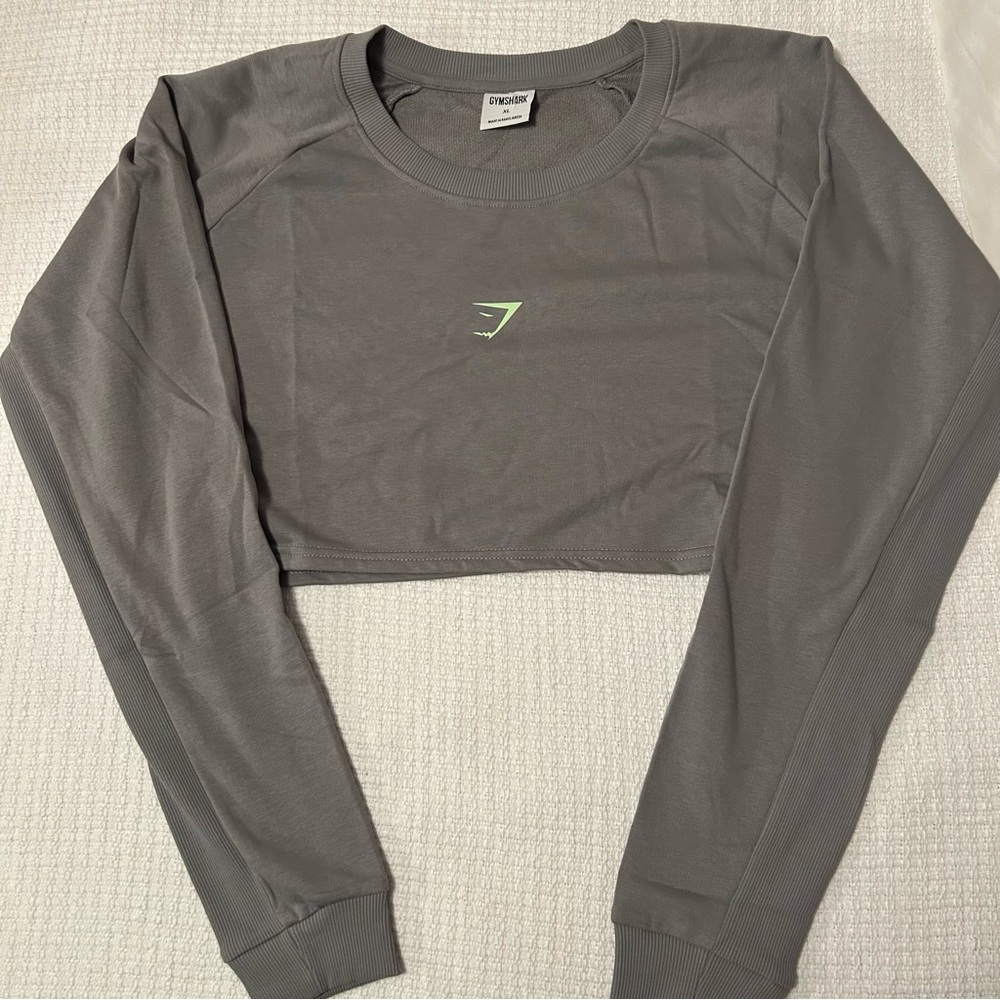 Gymshark Long Sleeve Sweatshirt Style Crop top